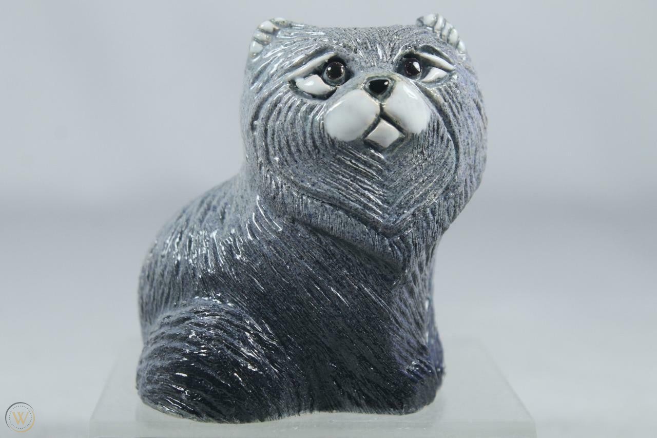 Blue Persian Cat Sitting