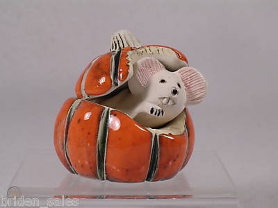 Mouse in Pumpkin